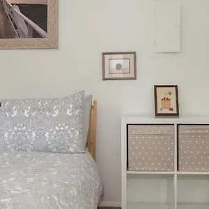 Contemporary, Marine 2bd/1ba C In Apartment